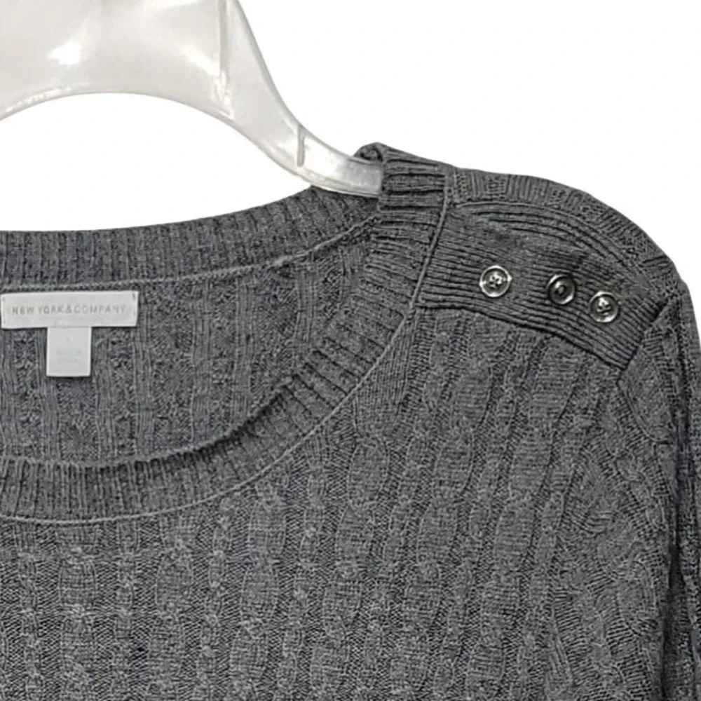 NY & Co Gray Cable Knit Button Shoulder Sweater 3/4 Sleeve Women's L Office Chic